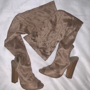 Thigh high heels with open toe